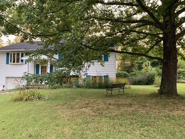 Front of the house - 3202 N Kingsley Dr