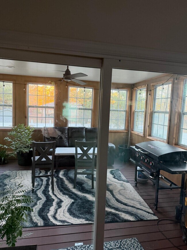 Building Photo - 106 Barbee Rd