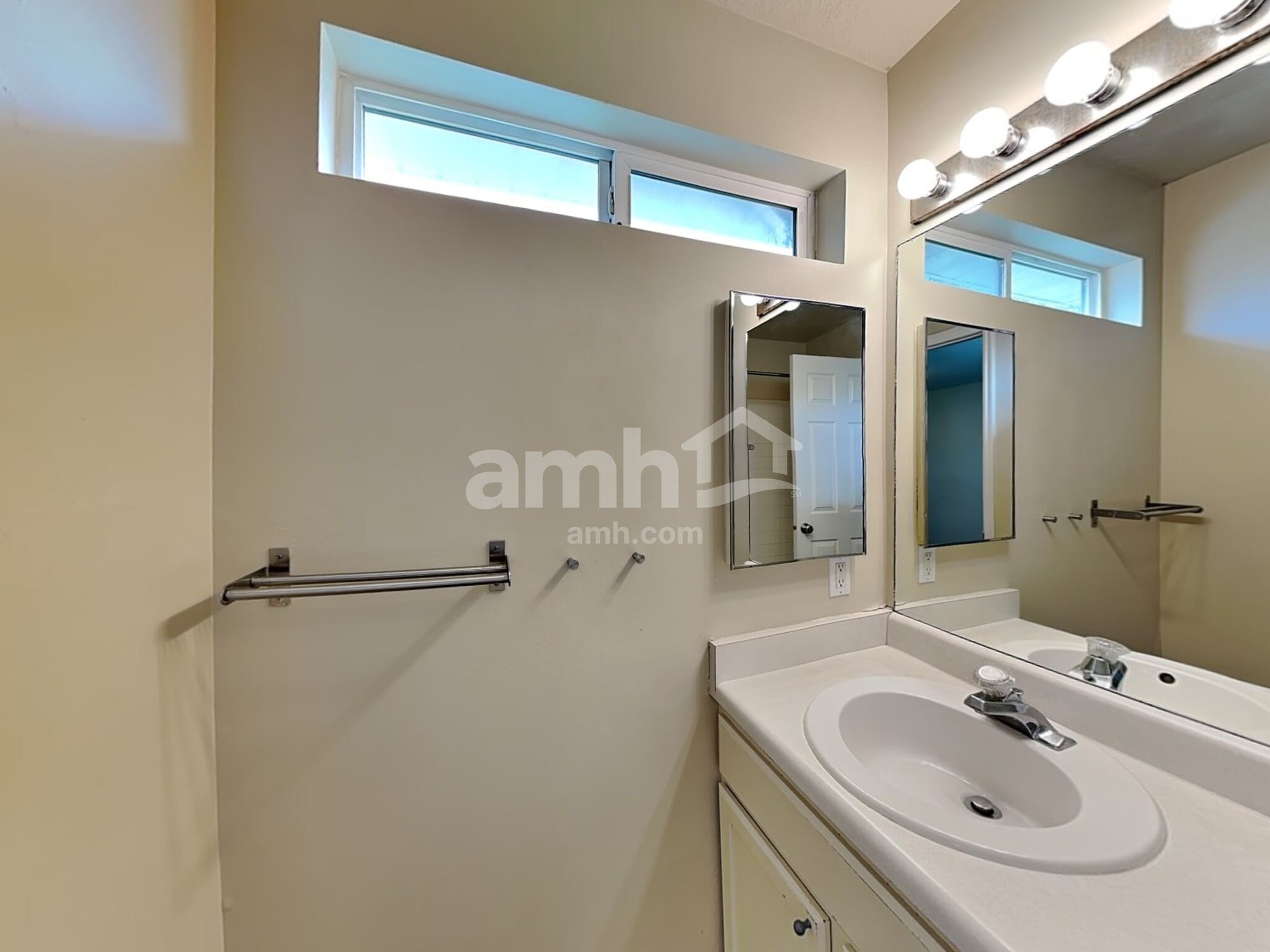 Building Photo - 6655 W Millen Cir