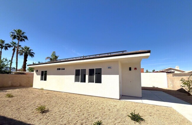 Building Photo - 68162-68162 Modalo Rd