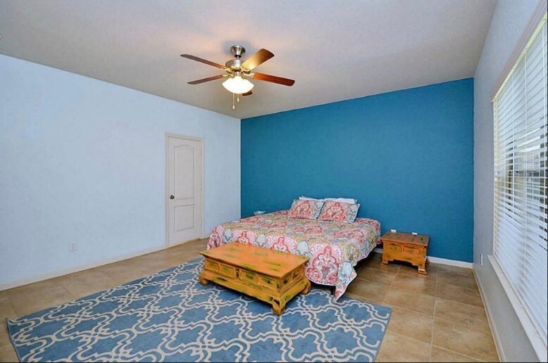 Building Photo - 967 Doire Dr