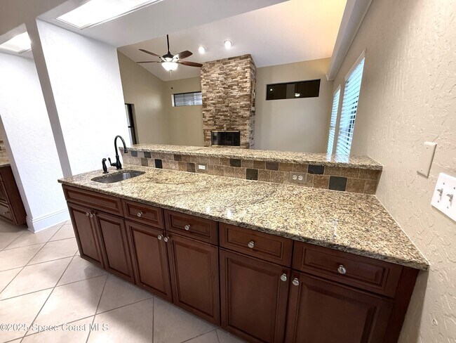 Building Photo - 108 Windward Way
