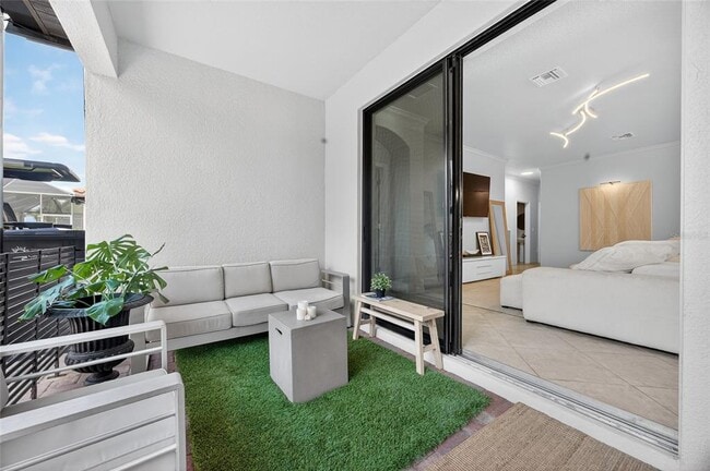 Building Photo - 6474 Willowshire Way