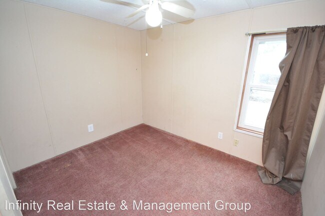 Building Photo - 3 br, 1 bath House - 6811 10th St SE