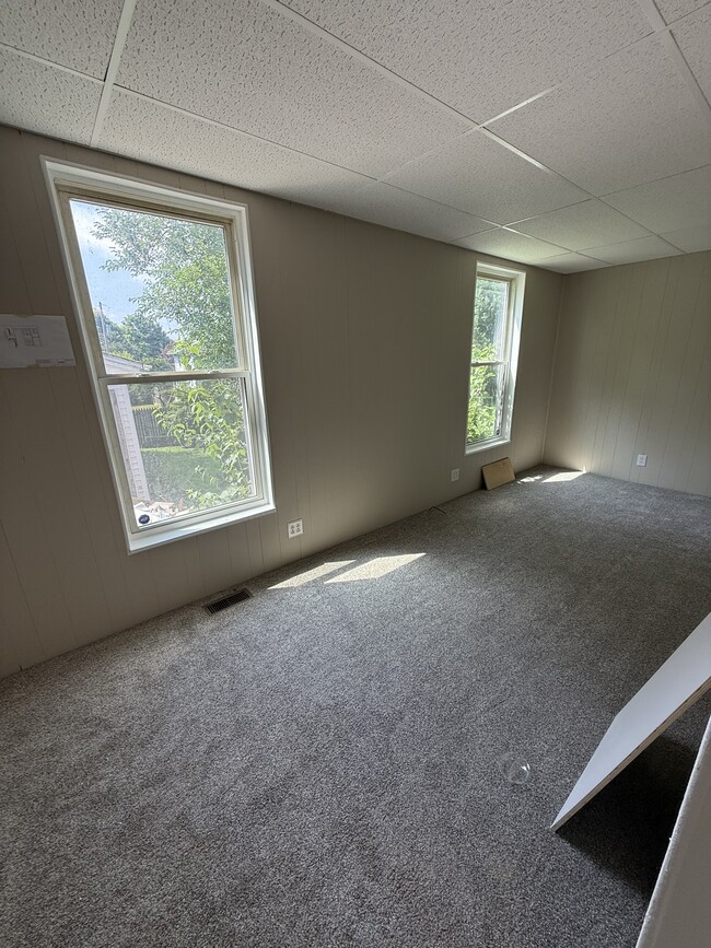 Building Photo - 1452 Honodle Ave