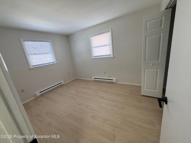 Building Photo - 1005-1015 Lincoln St