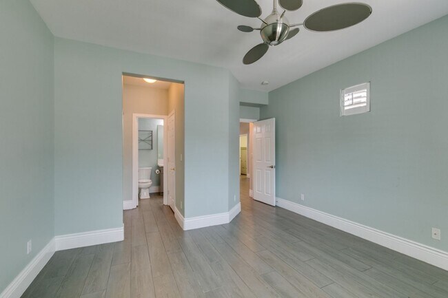 Building Photo - 10002 Long Barrow Ct