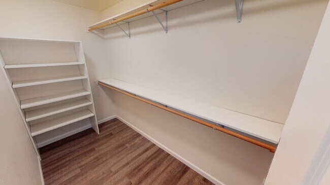 Building Photo - Navy Yard City 3 Bedroom Available for Ren...