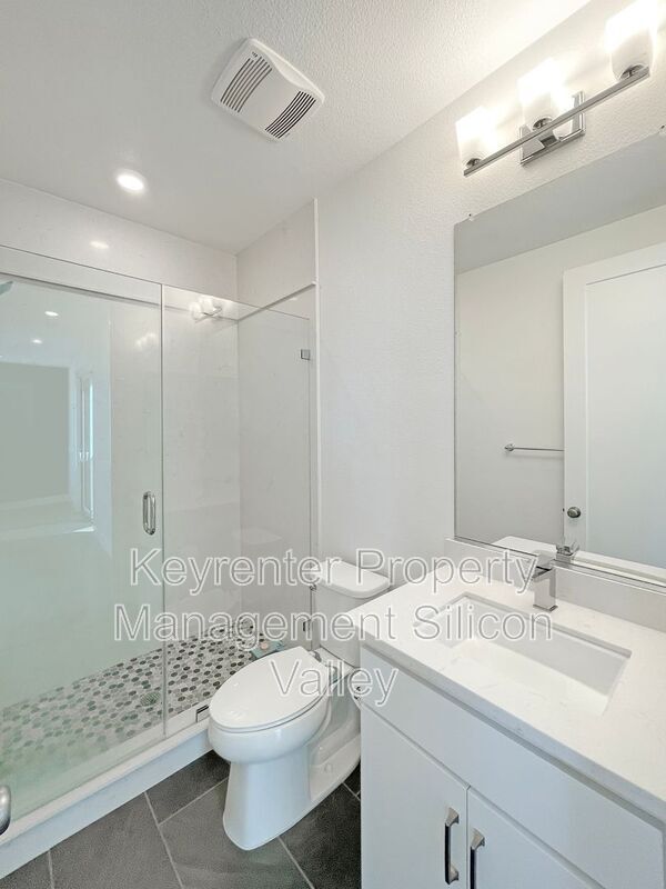 Building Photo - 3030 Boyter Pl