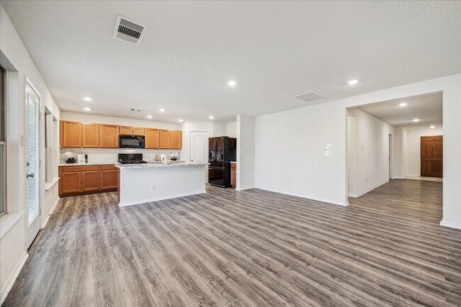 Building Photo - 2542 White Bluff Ln