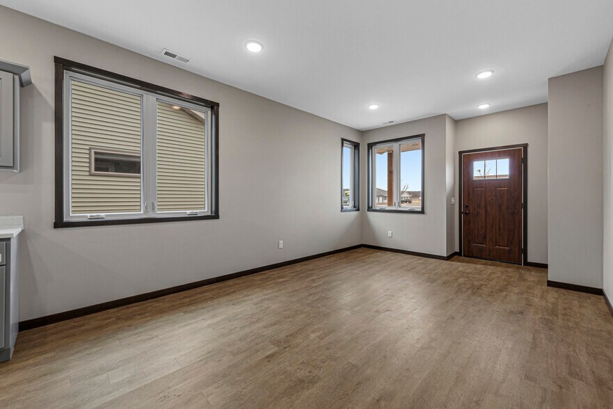 Building Photo - 2019 Essler Dr