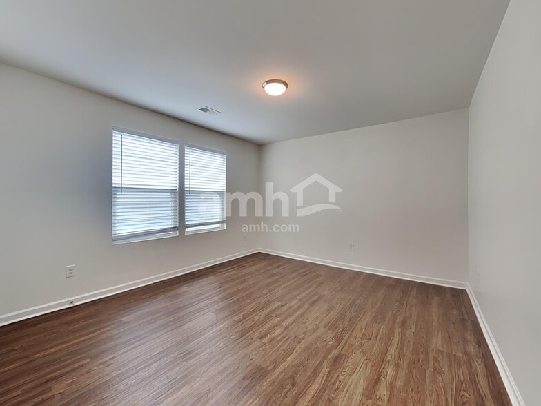 Building Photo - 355 Dunlin Dr