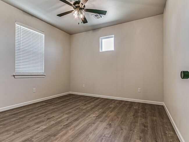 Building Photo - Brand New Duplex + 3 bedrooms + 2 bathrooms + 1 car garage + Prime OKC Location