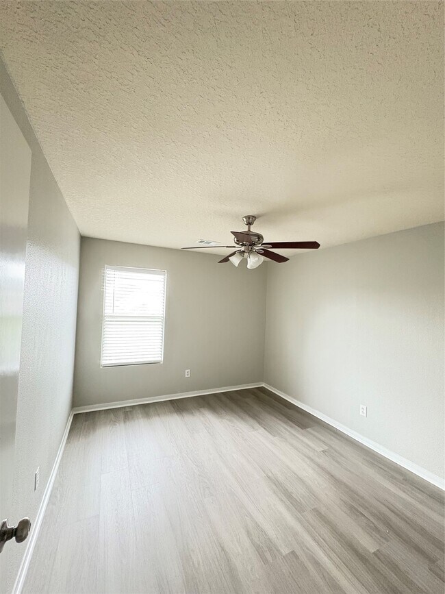 Building Photo - 2679 Cypressvine Dr