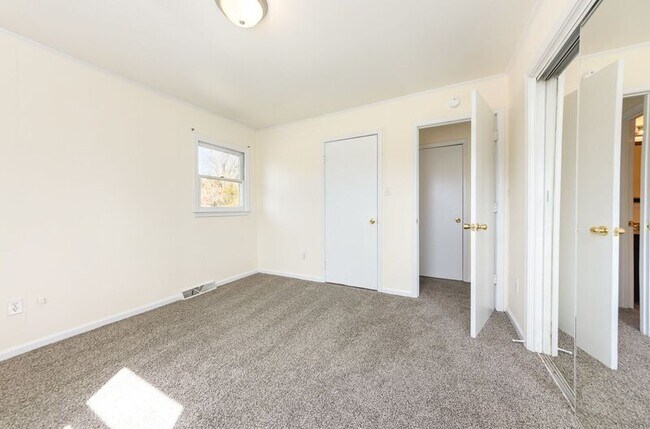 Building Photo - 8430 Courthouse Rd