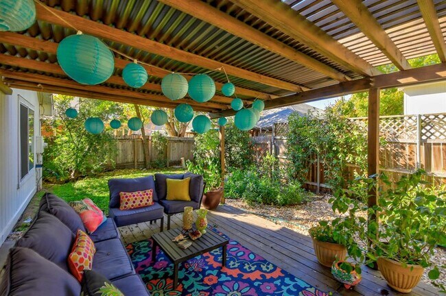 Building Photo - 16806 Langland Rd