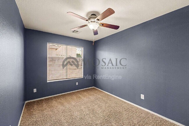 Building Photo - 1271 W Gail Dr