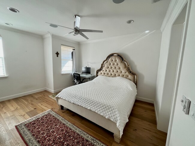 Building Photo - 5041 Barrenstar Way