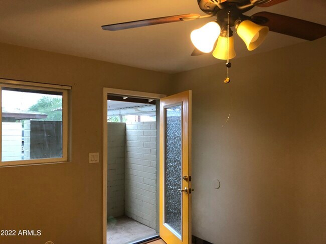Building Photo - 2020 S Granada Dr