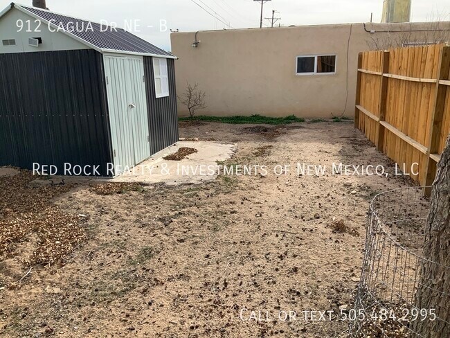 Building Photo - 912 Cagua Dr NE