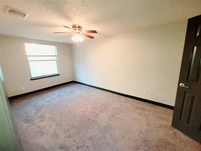 Building Photo - 1501 Asbury St