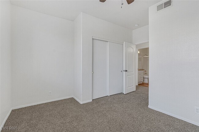 Building Photo - 9901 Trailwood Dr