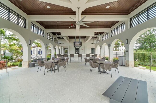 Building Photo - 11785 Waterway Cir