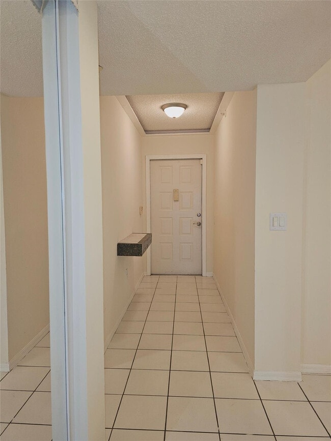 Building Photo - 7843 Granville Dr