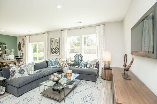 Building Photo - 4 bed 2.5 bath House in Hoschton. Mill Cre...