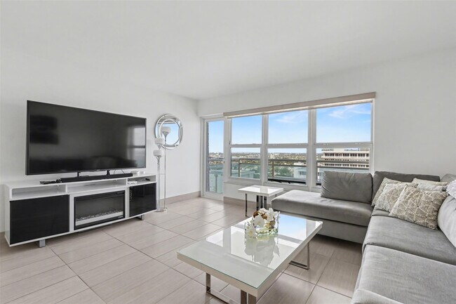 Building Photo - 3900 Galt Ocean Dr