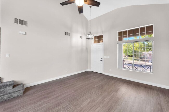 Building Photo - Stunning Remodeled Summerlin Home!
