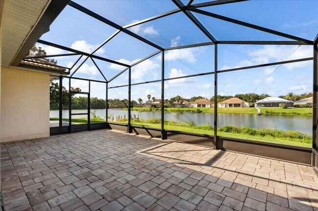 Building Photo - 2580 Channel Way