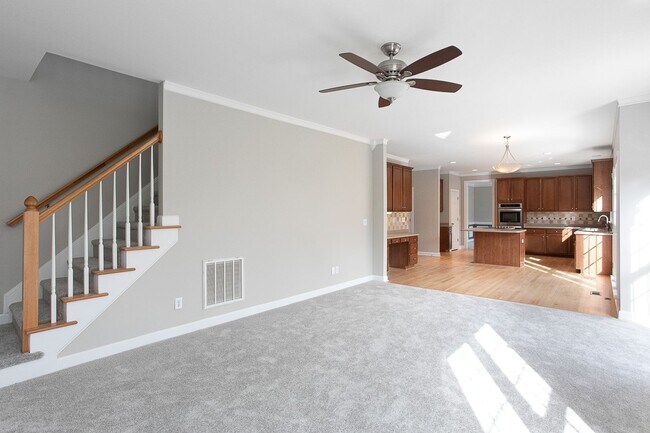 Building Photo - Beautiful 5 bedroom home in Cameron Estates!