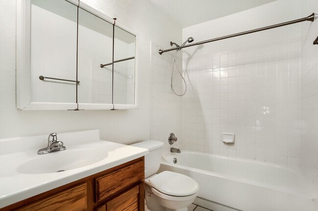 Building Photo - Gorgeous and Airy N. Boulder 4 bed, 3 bath in Quiet Cul-de-Sac - AVAILABLE NOW