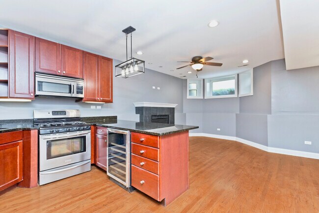 Building Photo - 5212 N Winthrop Ave