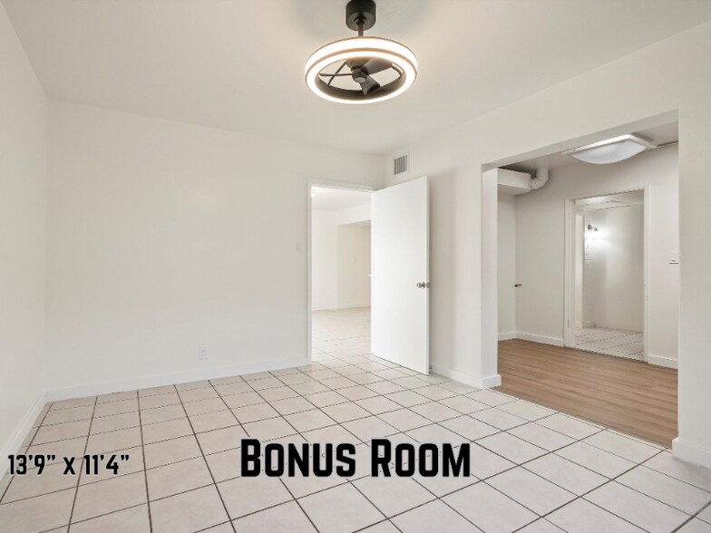 Building Photo - 4120 E 4th St