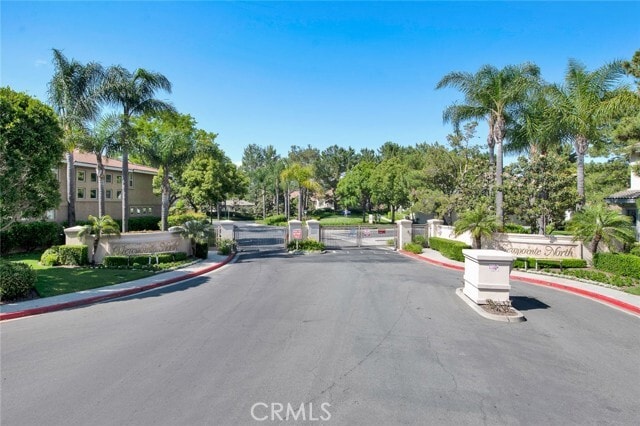 Building Photo - 7715 E Viewrim Dr