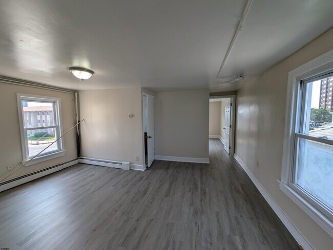 Building Photo - 203 N South Carolina Ave