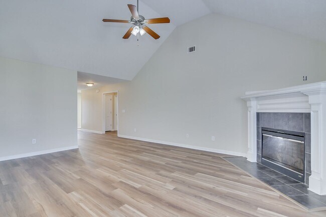 Building Photo - Beautiful Ranch in Grovetown