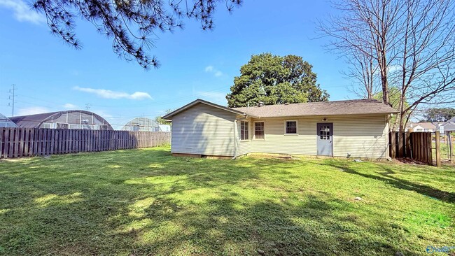 Building Photo - 105 Superior Ave SE