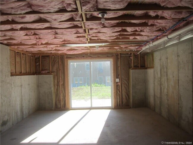 Building Photo - 574 Chopsey Hill Rd