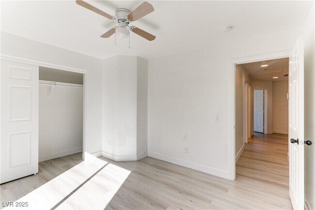 Building Photo - 523 Moses Lake Ct