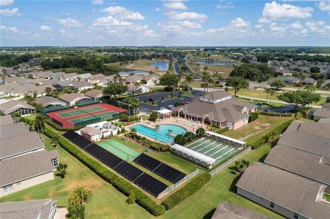 Building Photo - 457 Golf Vista Cir