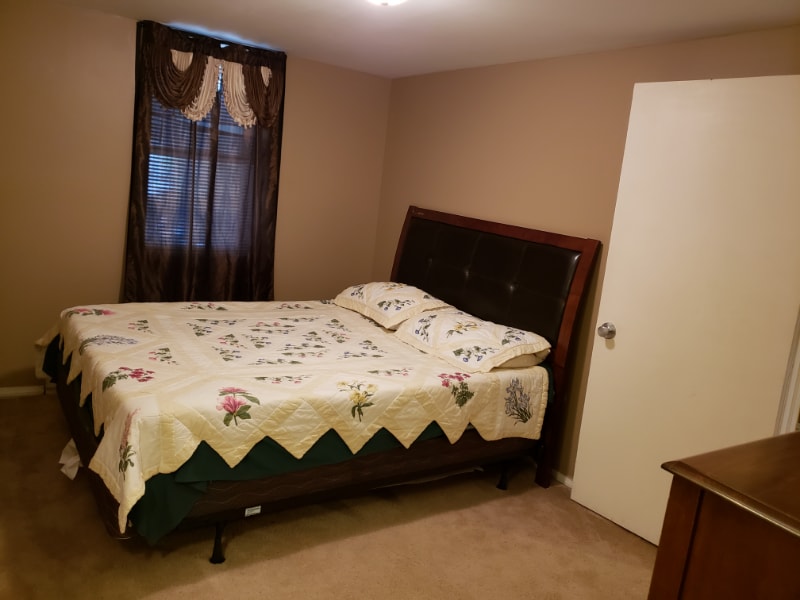 Building Photo - 117 Wilkes St