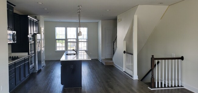 Building Photo - 8478 Craggan Ln