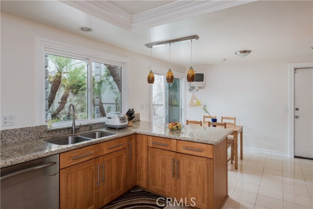 Building Photo - 13 Valley