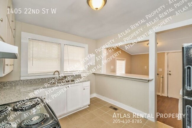 Building Photo - 1405 22nd St W