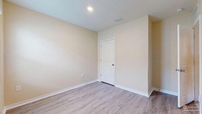 Building Photo - 5672 Woodland Sage Dr