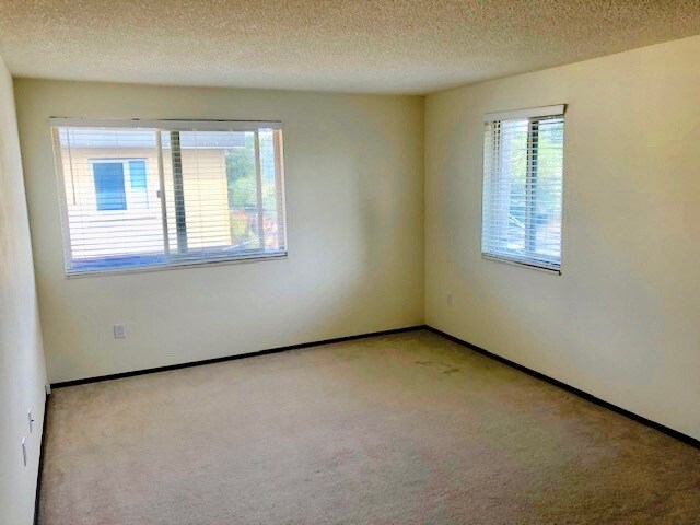 master bedroom - 4511 Greenwood Ave N