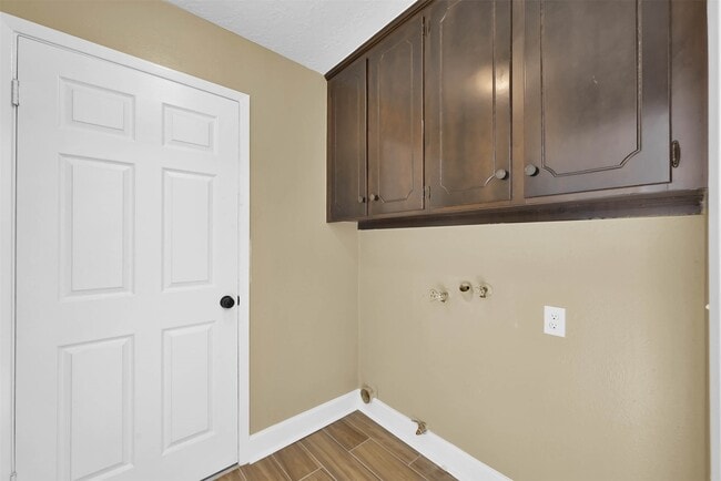 Building Photo - 29103 Raestone St